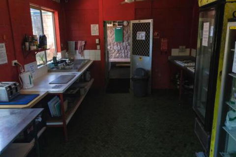 Palm Court Backpackers - Accommodation Batemans Bay 5