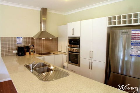 Two Beaches, 74B Blanch Street - Accommodation Batemans Bay 4