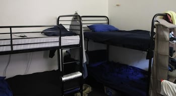 Zing Backpackers - Accommodation Batemans Bay 2
