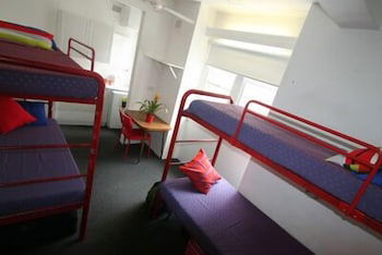 Zing Backpackers - Accommodation Batemans Bay 3