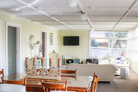 Elusive Penguin - Accommodation Batemans Bay 5