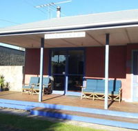 Anglesea Backpackers - Accommodation Batemans Bay