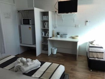 Proserpine Motel - Accommodation Batemans Bay 1