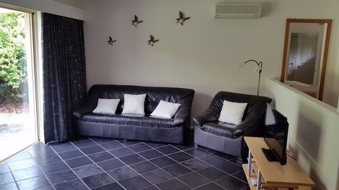 Mescal's At Pampoolah B&B - Accommodation Batemans Bay 3