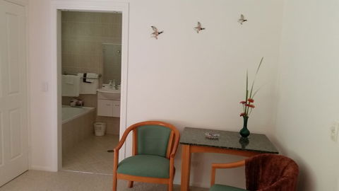 Mescal's At Pampoolah B&B - Accommodation Batemans Bay 4