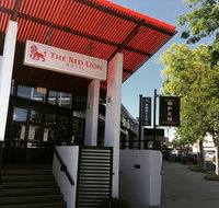 The Red Lion Hotel - Accommodation Batemans Bay