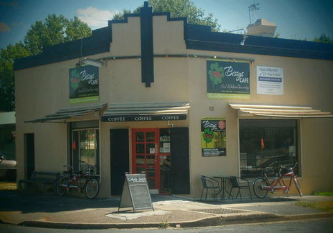 Faro Bianco Italian Restaurant & Wood Fired Pizza - Accommodation Batemans Bay 10