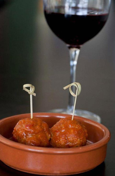 Tapas Tapas Bodega - Accommodation Batemans Bay 4