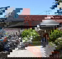 Perry Como Cafe Wine Bar - Accommodation Batemans Bay