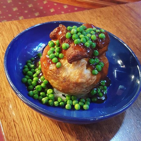 Queens Arms Hotel - Accommodation Batemans Bay 0