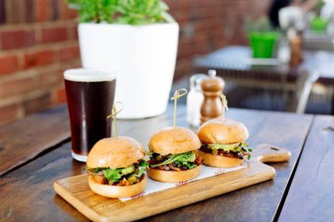 American Hotel Echuca - Accommodation Batemans Bay 0
