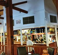 Edwards tavern - Accommodation Batemans Bay