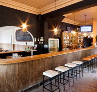 The Bridge Hotel - Accommodation Batemans Bay