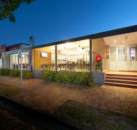 Castello's Victorian Tavern - Accommodation Batemans Bay