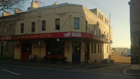 Captain Cook Hotel - Accommodation Batemans Bay 0