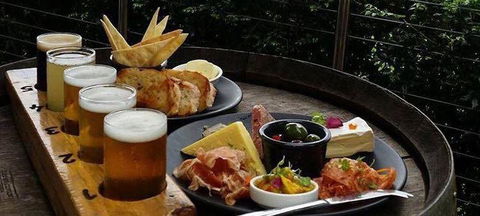 Greenback Eatery - Accommodation Batemans Bay 1