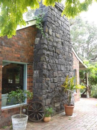 Hummingbird Eco Retreat - Harvest Garden Restaurant - Accommodation Batemans Bay 0
