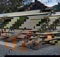 The Warburton Hotel Wesburn - Accommodation Batemans Bay