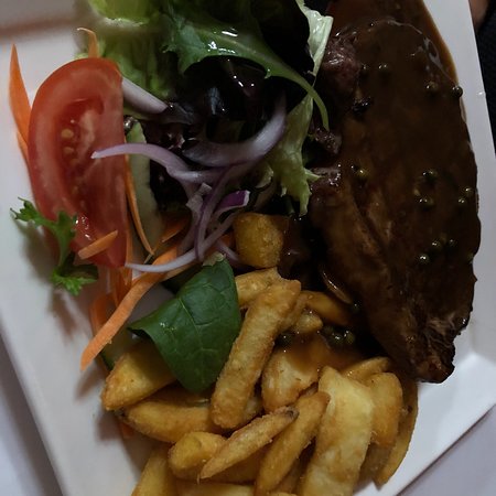 Lancefield Hotel - Accommodation Batemans Bay 0