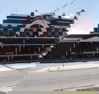 Royal Hotel - Accommodation Batemans Bay