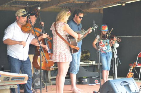 Wandi Pub - Accommodation Batemans Bay 0