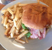 The 12 Apostles Inn / Princetown Tavern