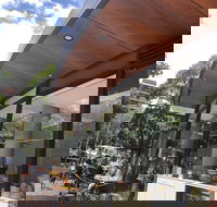 Holly - Accommodation Batemans Bay