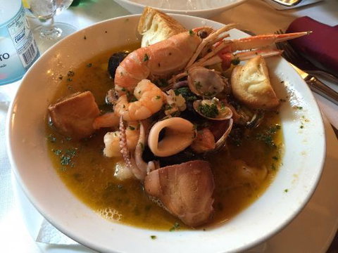 Giovanni's - Accommodation Batemans Bay 0