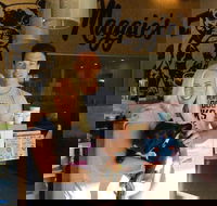 Maggie's Dog Cafe Shop and Salon