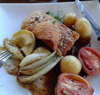 Swill 'N' Grill - Accommodation Batemans Bay