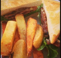 Evolution Cafe and Indian Restaurant - Accommodation Batemans Bay