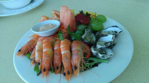 Gold Po Loy - Accommodation Batemans Bay 0