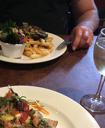 Michael's At Walsh's - Accommodation Batemans Bay 0