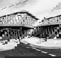 Coffey's Hotel - Accommodation Batemans Bay