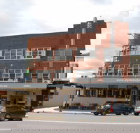 The Alpine Hotel Restaurant Cooma - Accommodation Batemans Bay