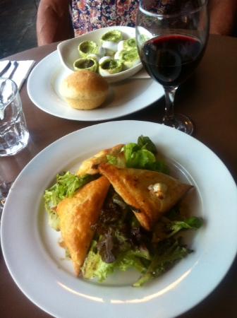 Che Bon Restaurant - Accommodation Batemans Bay 0