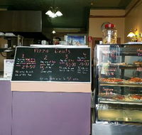 Mal's Pizza Bite - Accommodation Batemans Bay