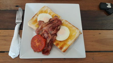 Sisterellea's Cafe - Accommodation Batemans Bay 0