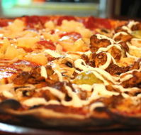 Heat Woodfired Pizza Bar - Accommodation Batemans Bay