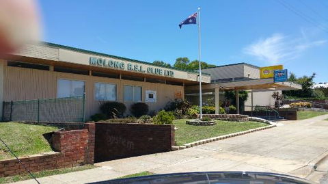 Molong R.S.L - Accommodation Batemans Bay 0
