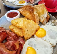 Caph's Restaurant  Cafe Bar - Accommodation Batemans Bay