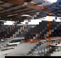 Loaded Dog Hotel restaurant - Accommodation Batemans Bay