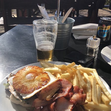 The Tarana Hotel - Accommodation Batemans Bay 0