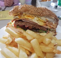 Beehive Hotel Motel Cafe - Accommodation Batemans Bay