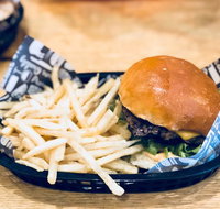 Oscy's Burgers - Accommodation Batemans Bay