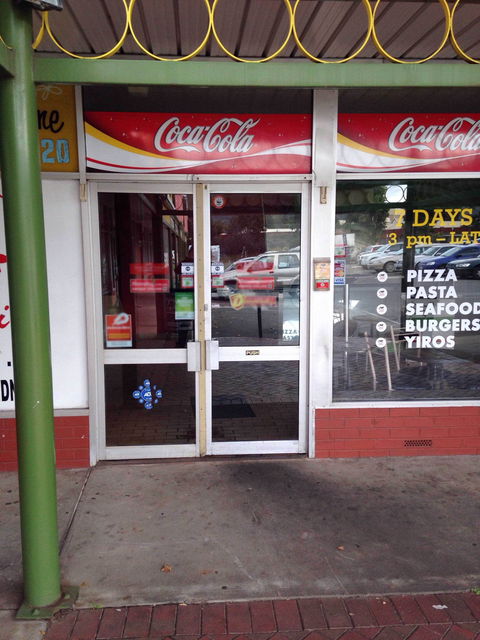 Pizza Capri - Accommodation Batemans Bay 0