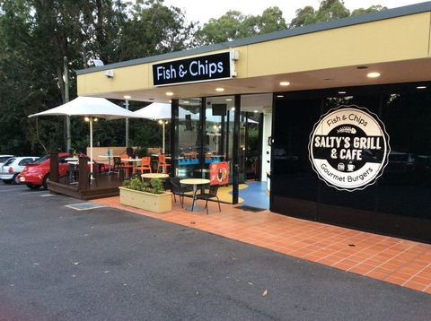 Salty's Grill & Cafe - Accommodation Batemans Bay 0
