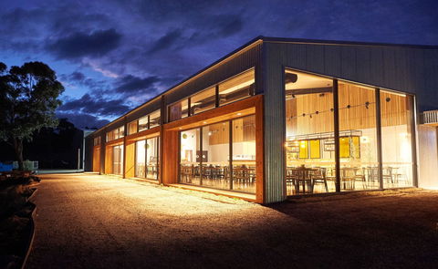 Fowles Wine - Accommodation Batemans Bay 0