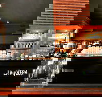 La Veen Coffee and Kitchen - Accommodation Batemans Bay