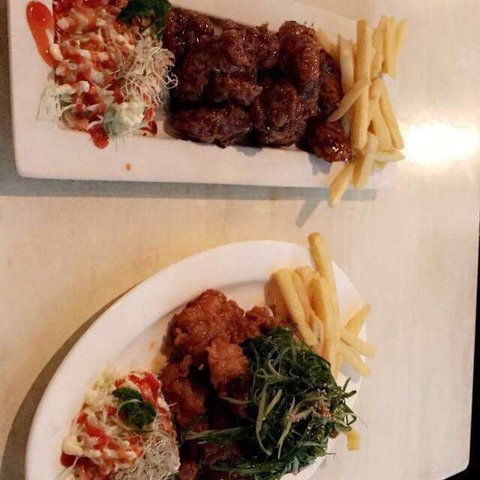 DoDream Chicken - Accommodation Batemans Bay 0